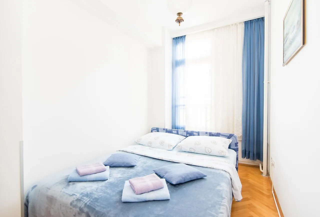 Apartment Iris Сплит